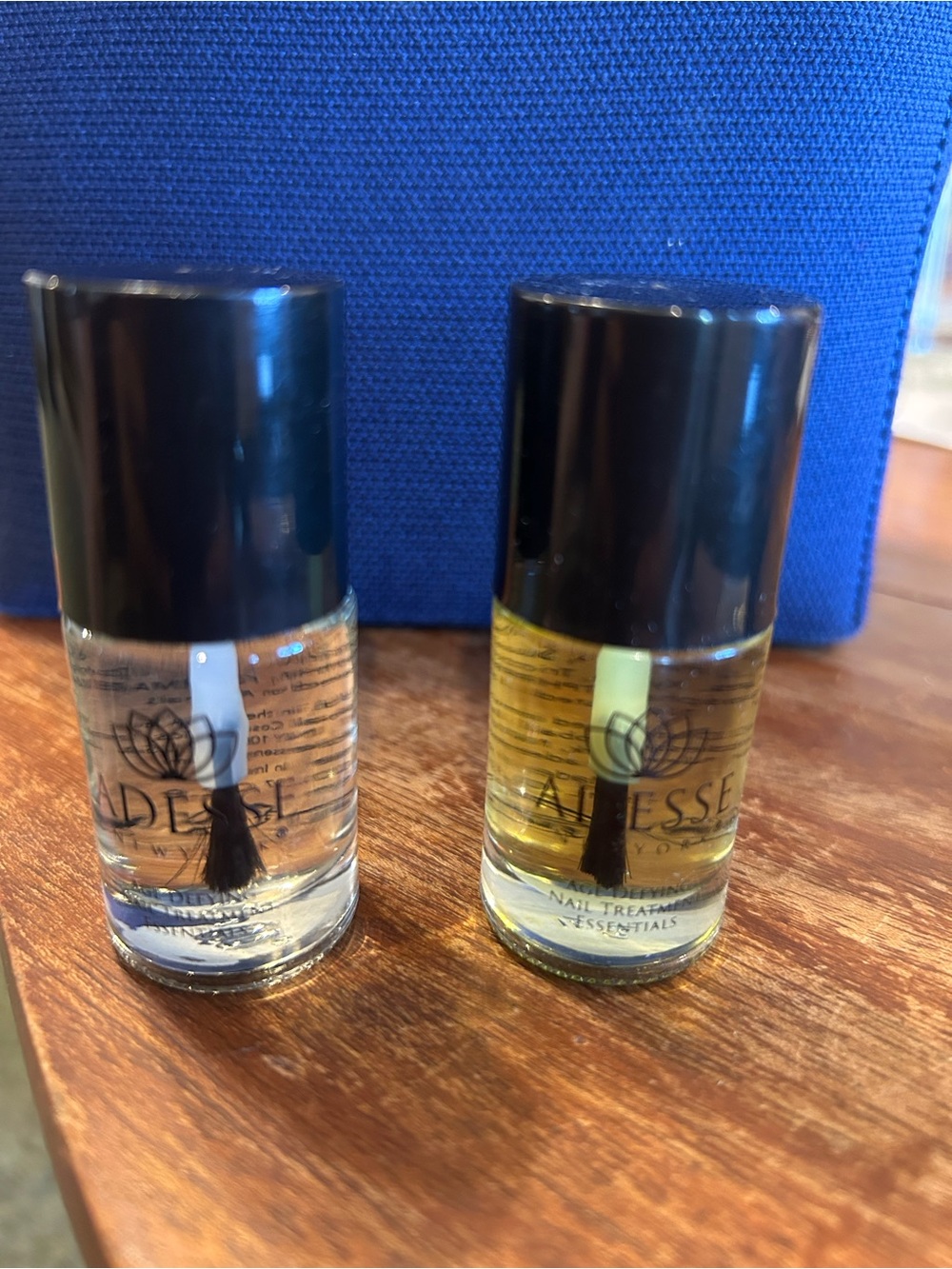 CHICABEAUTY Liquid Highlighter - Rose Gold Radiance/ADESSE Nail Treatment - Picture 6 of 6
